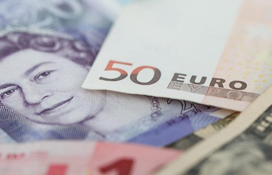 smart currency exchange strategy